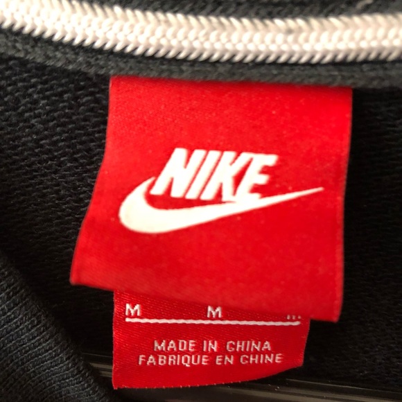Nike pullover - Picture 2 of 2